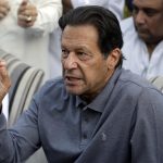 L’ex Premier ministre Imran Khan blessé par balle